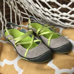 J-41 Adventure On B21 Water Diva Cross Strap Vegan